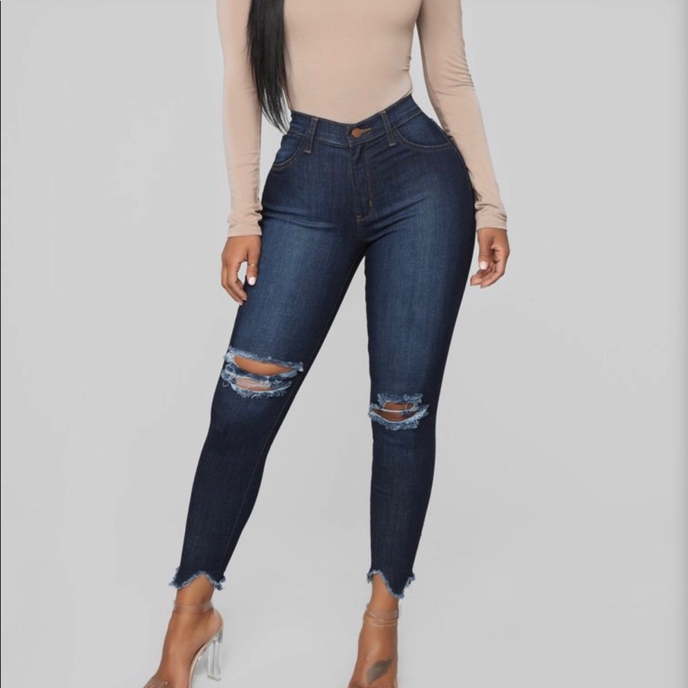 Fashion nova well played jeans size 9 dark wash